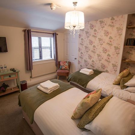Royal George Hotel Great Easton  Luaran gambar