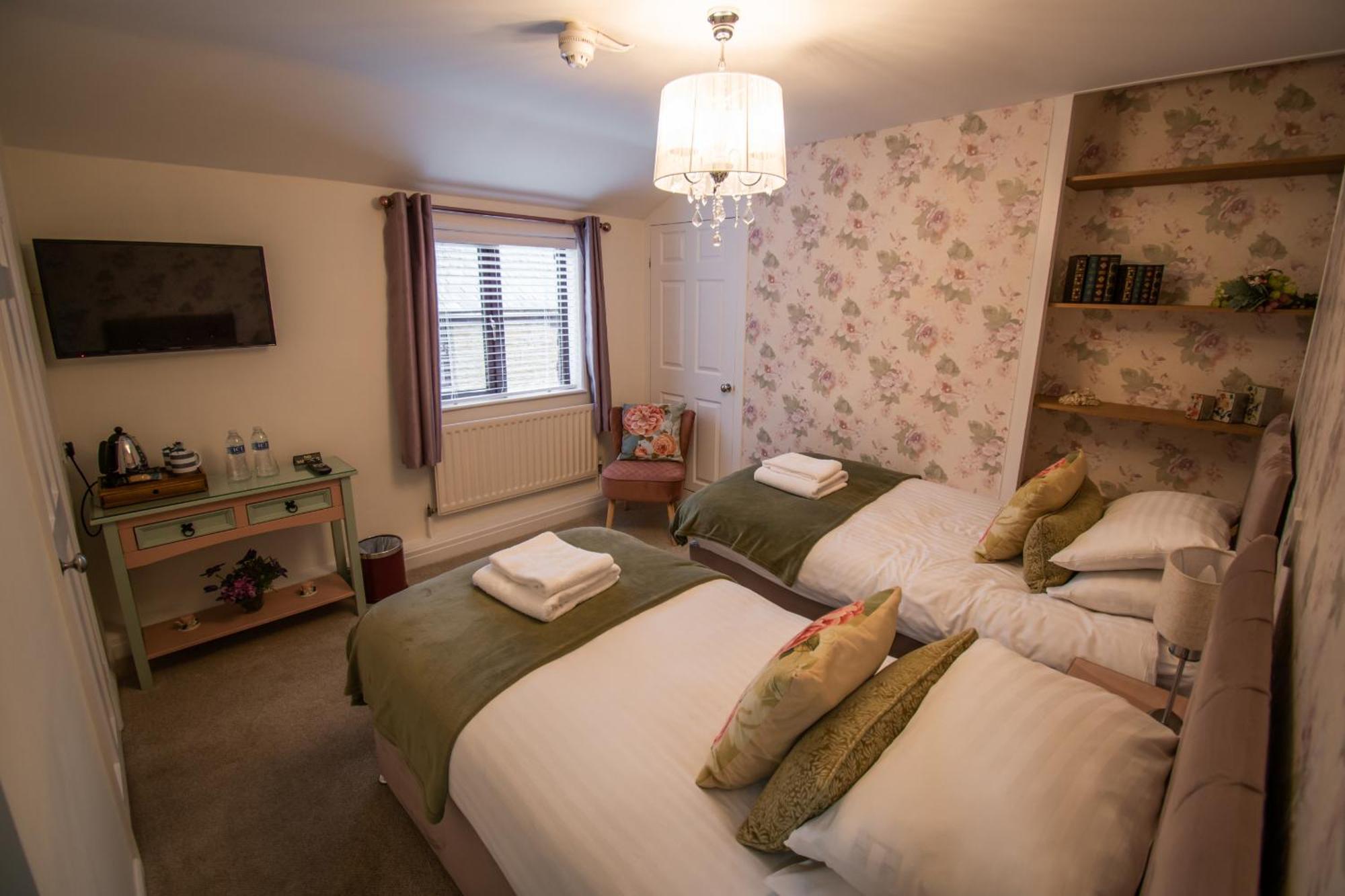 Royal George Hotel Great Easton  Luaran gambar