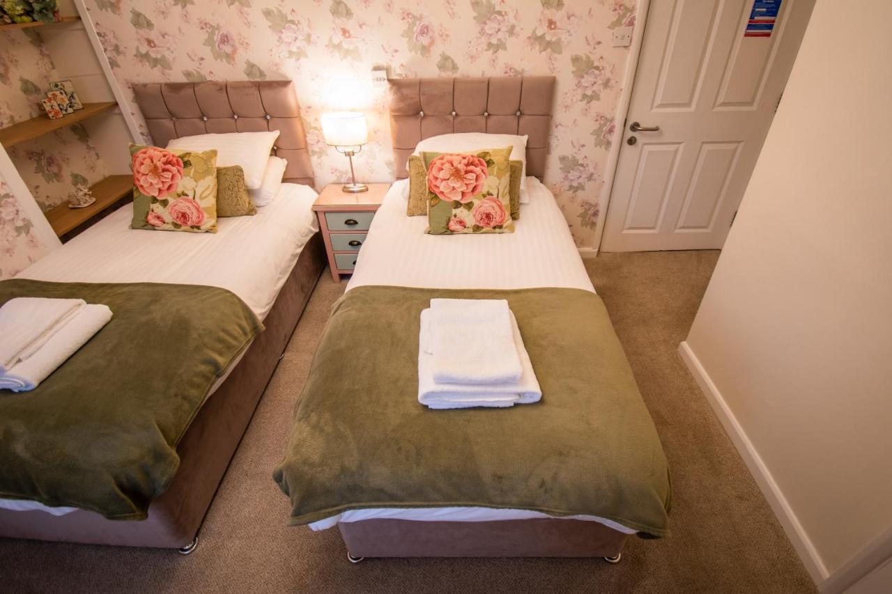 Royal George Hotel Great Easton  Luaran gambar
