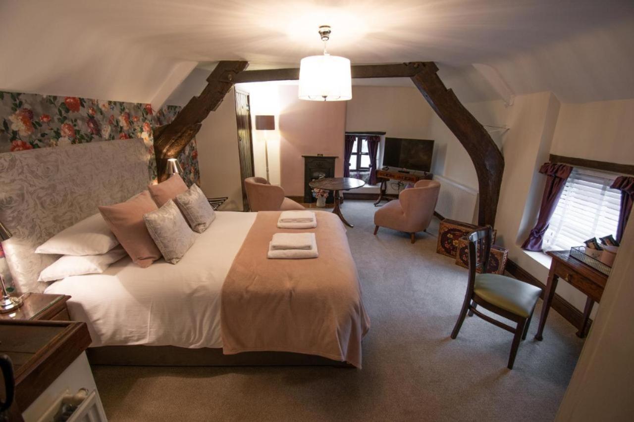 Royal George Hotel Great Easton  Luaran gambar