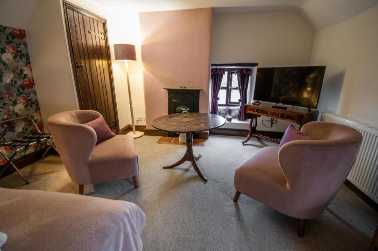 Royal George Hotel Great Easton  Luaran gambar